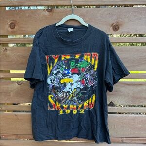 1992 Lynyrd Skynyrd tour Black Graphic T-Shirt